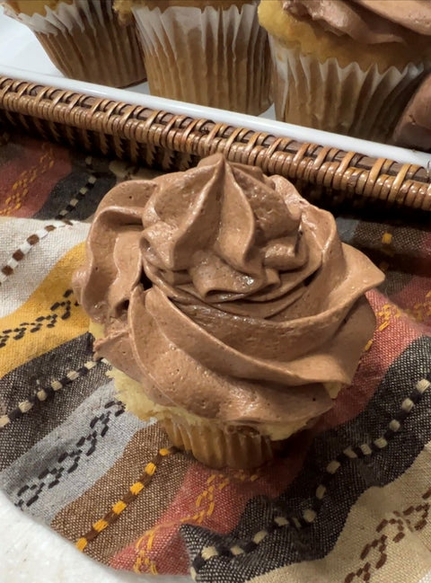 Javamelts Mocha Vanilla Reese's Filled Cupcakes